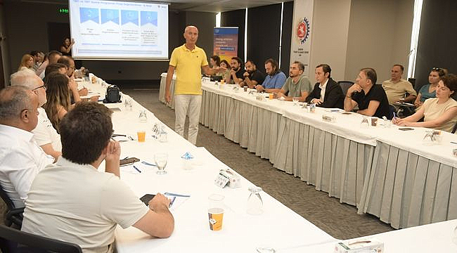 Samsun TSO'dan KOBİ'lere TÜBİTAK TEYDEB Destekleri Eğitimi