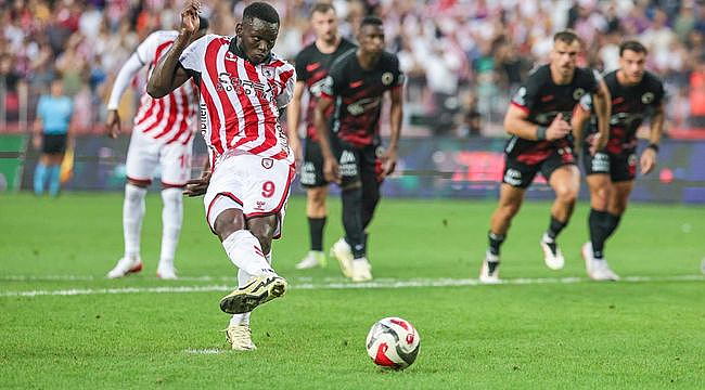 Samsunspor Lig'e Galibiyetle Başladı 2-1