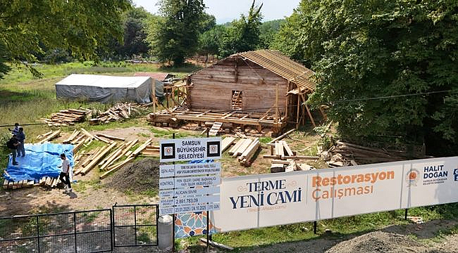 Tarihi Terme Yeni Cami'nde Restorasyon Çalışmaları Sürüyor