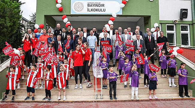 'Bu Şehrin Çocukları Samsunsporludur' Projesi ile 20 Bin Öğrenciye Hediye