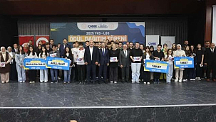 Canik Belediyesi'nden YKS ve LGS Şampiyonlarına Ödül