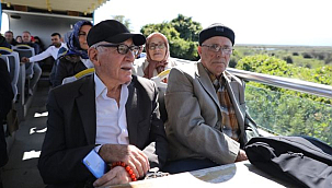 Büyükşehir'den Dünya Yaşlılar Günü'ne Özel Anlamlı Etkinlikler