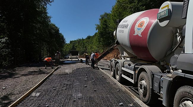 Büyükşehir'in Yol Hamlesi Hız Kesmiyor