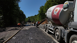 BÜYÜKŞEHİR'İN YOL HAMLESİ HIZ KESMİYOR