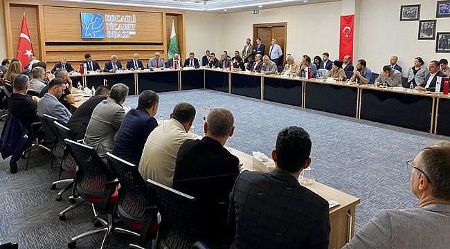İYİ Parti Heyeti Kocaeli'de Üreten Türkiye'nin Sesini Dinliyor