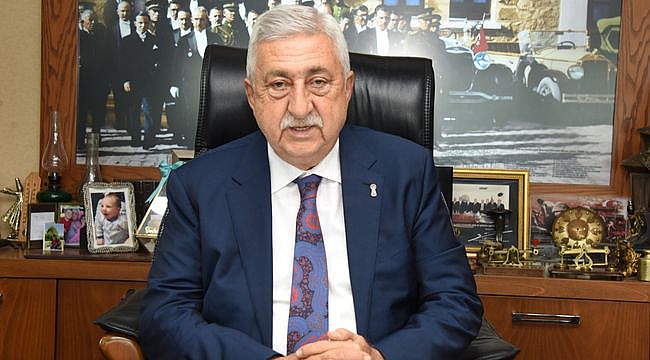 Atamız Tarihe Yön Veren Eşsiz Bir Dünya Lideridir
