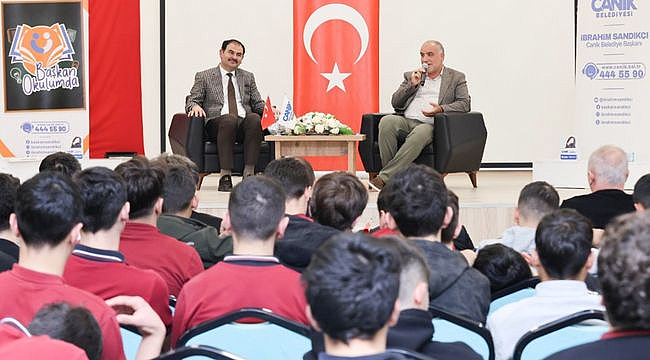 Öğrencilere Burs Desteği Sağlayan Tek Belediye