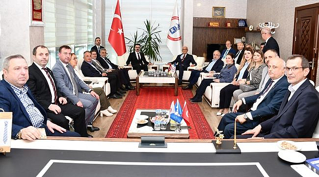 Yusuf Ziya Yılmaz'dan Samsun SMMMO'ya Ziyaret