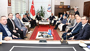 Yusuf Ziya Yılmaz'dan Samsun SMMMO'ya Ziyaret