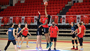 Zorlu Koleji Samsun Basketbol'da Burhaniye Mesaisi Sürüyor