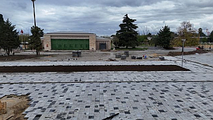 Büyükşehir'in İstiklal Meydanı ve Kurtuluş Yolundaki Çalışmaları Devam Ediyor…