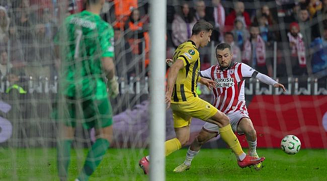 Samsunspor Evinde AEK'ya 2-1 Mağlup Oldu