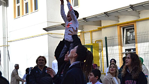 Zorlu Koleji Basketbol Engellilerle Buluştu
