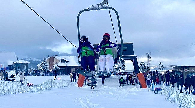 AKDAĞ KAYAK MERKEZİ'NE YOĞUN İLGİ