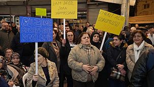 Emekli Bafra'da Sesini Sokakta Duyurdu