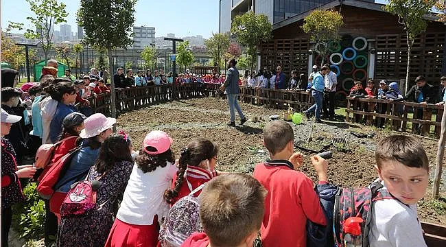 Ödüllü Canik Sıfır Atık Köyü'nde 29 Bin 372 Çocuk ve Gence Eğitim