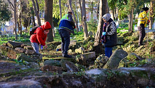 Seyyid Kutbiddin Mezarlığı'nda Çalışmaları Sürüyor