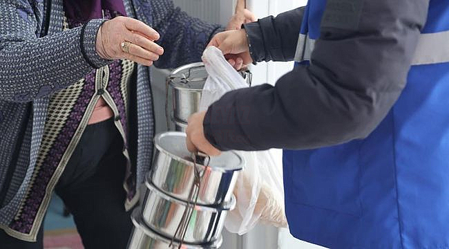 Canik Belediyesi'nden Tüm Ailelere İftar Yemeği Desteği