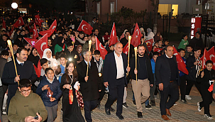 Canik'te Ramazan'ın Gelişi Fener Alayıyla Karşılandı