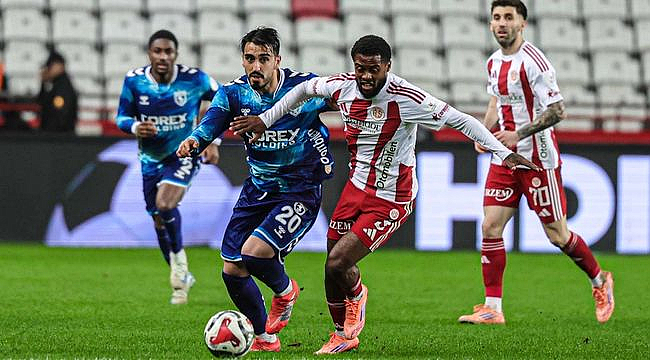 Samsunspor Antalya'da Ağır Darbe Aldı 3-1