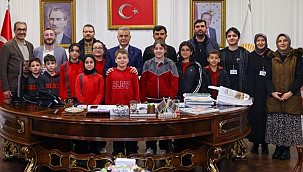 Başkan Kurnaz Diyarbakırlı Misafirlerini Ağırladı