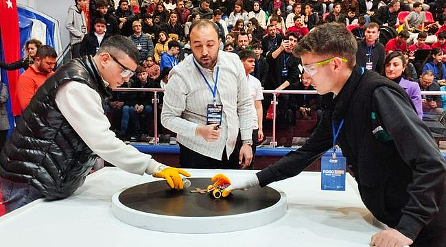 Canik'te Genç Mucitler Robotlarıyla Sahneye Çıkıyor