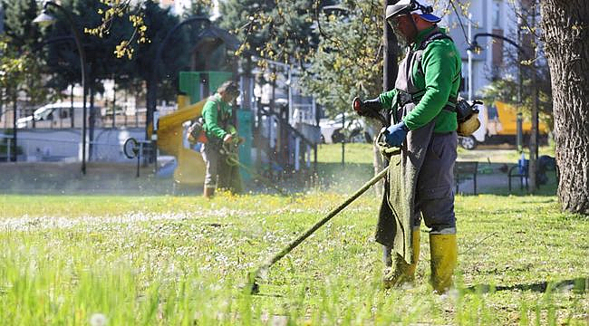 Canik'te Parklar Yaza Hazırlanıyor