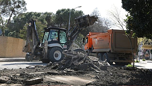 İstiklal Caddesi'nde Asfalt ve Kaldırım Çalışmaları Başladı