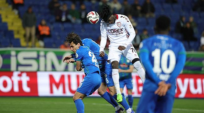 Samsunspor'a Rize'de Ağır Yenilgi! 4-1