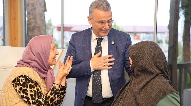 İlkadım Belediyesi Anneler Günü'nü İki Ayrı Programla Kutluyor