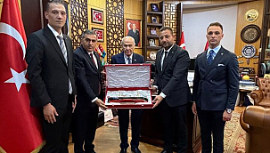 MHP Samsun İl Başkanı Mucur'dan MHP Genel Başkanı Devlet Bahçeli'ye Ziyaret