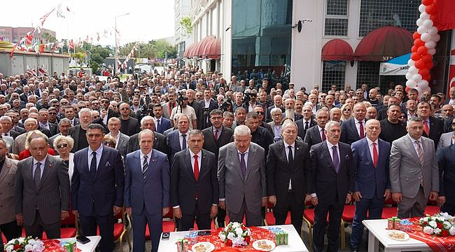 Miting Gibi Açılış!...
