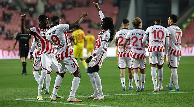 Samsunspor 2025-2026 Sezonunu Galibiyetle Kapattı 3-0