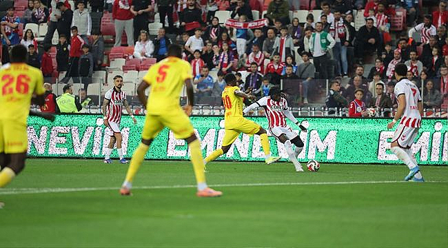 Samsunspor 2025-2026 Sezonunu Galibiyetle Kapattı 3-0