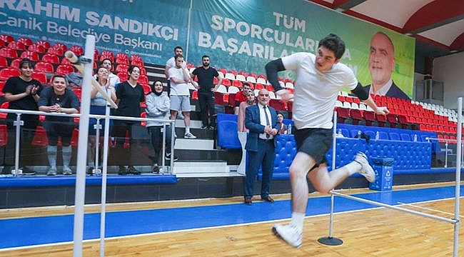 Canik Belediyesi'nden Gençlere Tam Destek