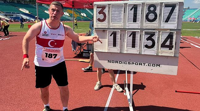 Canikli Sporcu Topaloğlu Üst Üste Dünya Şampiyonu