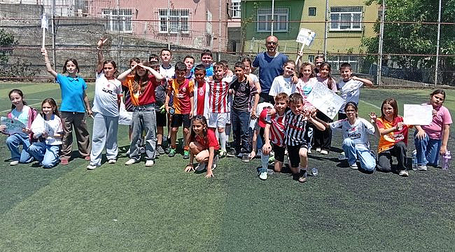 Şehit Cengiz Topel İlkokulu'nda Futbol Şöleni! Şampiyonlar Belli Oldu