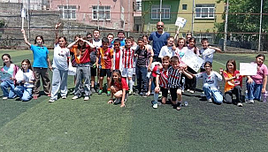 Şehit Cengiz Topel İlkokulu'nda Futbol Şöleni! Şampiyonlar Belli Oldu