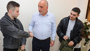 Canik'te Askere Giden Gençlere 6000 TL Harçlık ve Asker Çantası