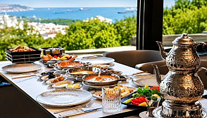 Meşe Restoran ve Meşe Kafe'de Emeklilere Yüzde 30 İndirim