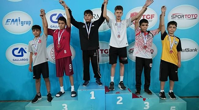 Samsunlu Minik Güreşçilerin Ankara Zaferi