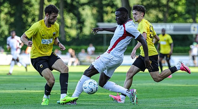 Samsunspor Hollanda da Galibiyetle Tanıştı!
