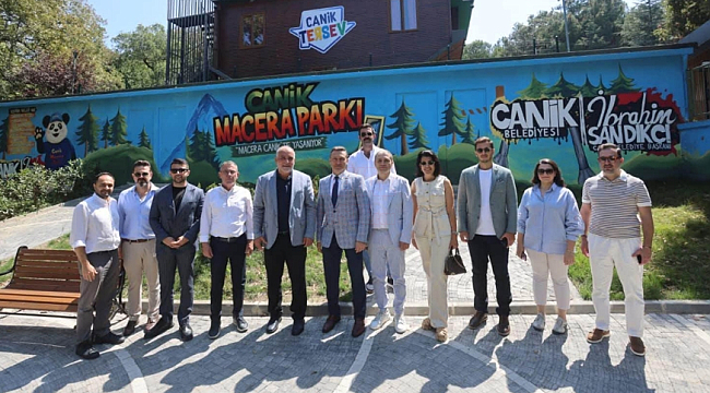 Başkan Sandıkçı SAMSİAD'ı Ağırladı: Projeler Alkışları Topluyor!