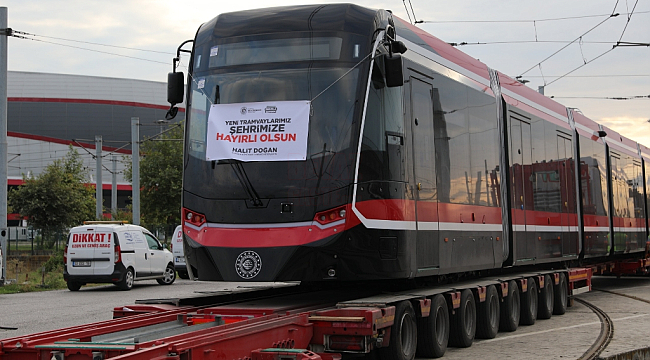 Büyükşehir Belediyesi Hafif Raylı Sistem Filosunu Güçlendiriyor!