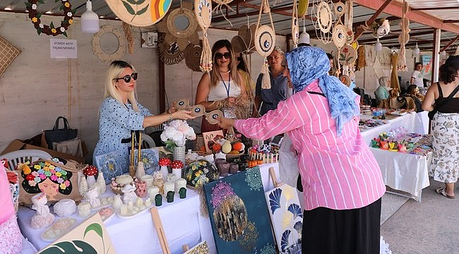 Kadınlar El Emeği Ürünlerini Sergiliyor: Kadın Emeği Festivali Başladı!