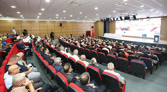 Vali Tavlı, Merkez İlçeleri Muhtarlarıyla Toplantı Yaptı 