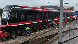 12 Yeni Tramvaydan Üçüncüsü De Samsun'a Geldi! 