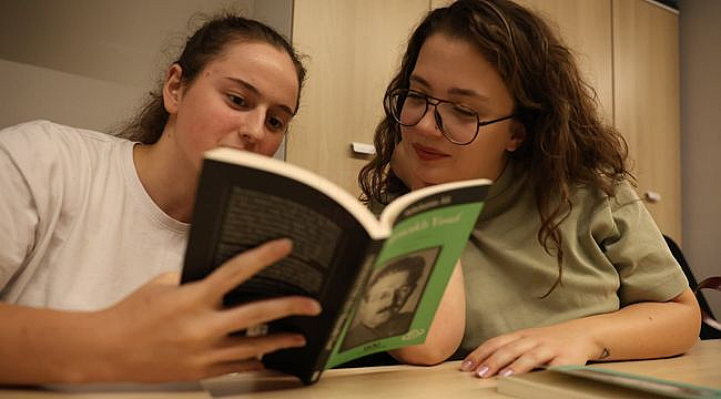 Büyükşehir'in Kitap Kulübü Kitapseverleri Bir Araya Getiriyor!