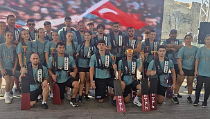 Dragon Bot Yarışı'nda Samsun Büyükşehirli Sporcular Şehre 3 Kupa İle Döndü!
