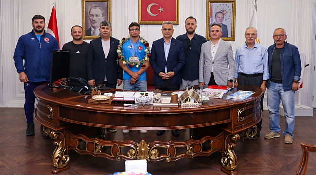 İlkadımlı Güreşçiden Tarihi Başarı! 